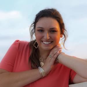 Meet your Posher, Madison